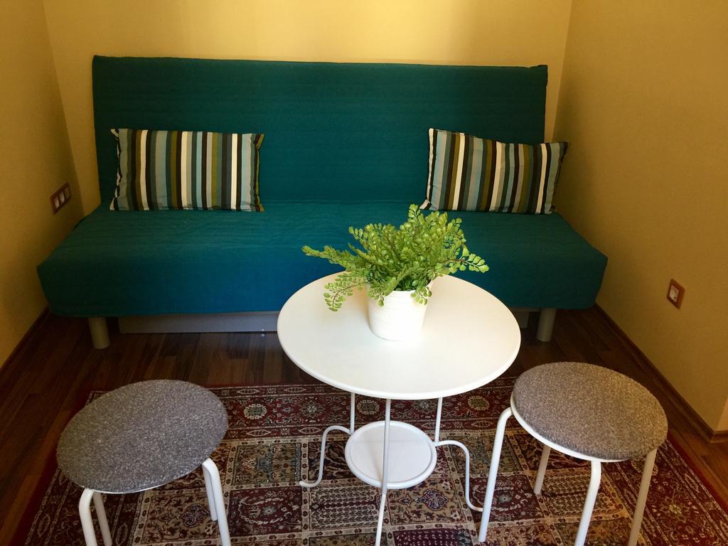Entire Luxury Apartment In The City Center — Photos 1